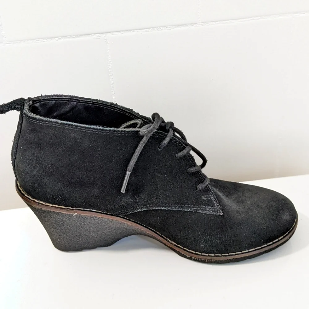 White mountain suede wedges - Picture 8 of 15